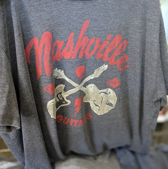 Lucky Brand Nashville Guitars tee - Picture 5 of 14